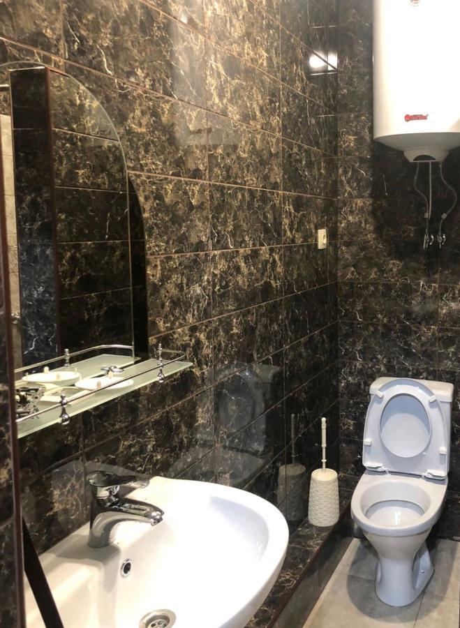 Гостевой Дом Siella Hotel Sukhumi Exterior foto